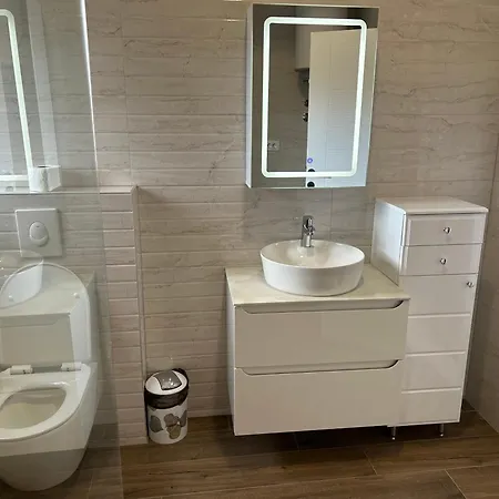 Centre Apartment *