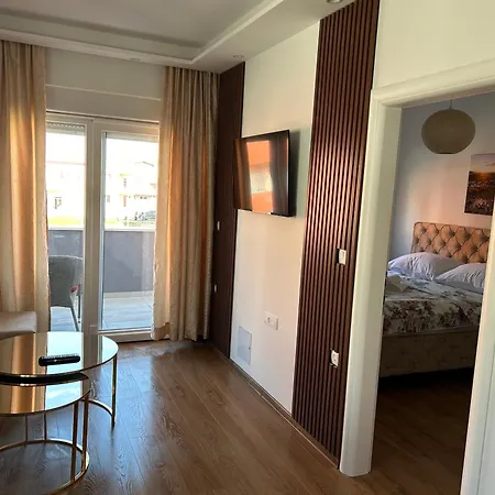 Centre Apartment *